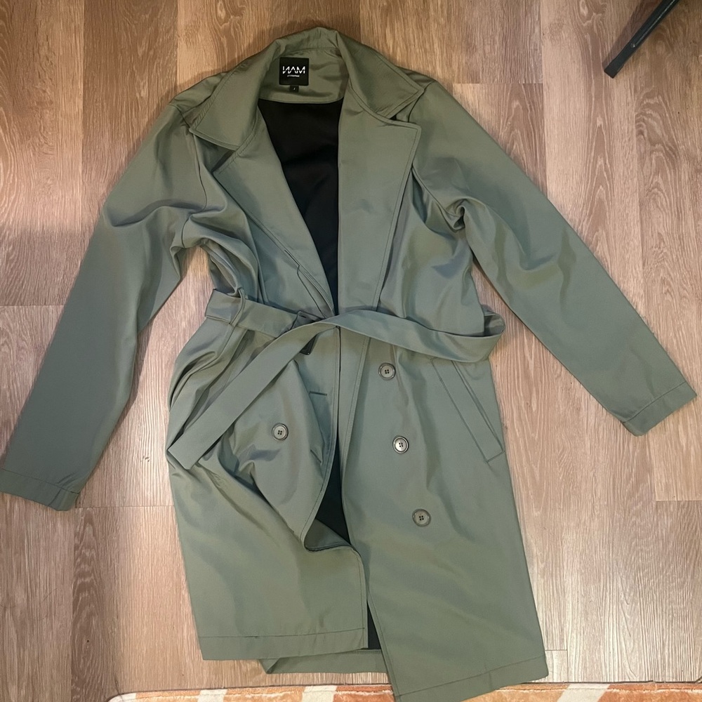 Mens light weight raincoat